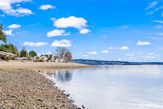 216 Point Fosdick Dr NW, Gig Harbor, WA 98335