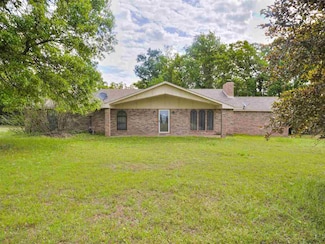 3221 S Twin Mounds, Yale, OK 74085