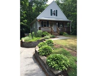 704 Valley Rd, Barre, MA 01005