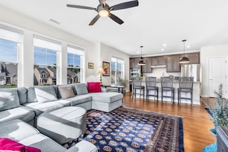 401 Emery Ln Unit 213, Sudbury, MA 01776