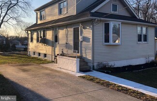 333 N Read Ave, Runnemede, NJ 08078