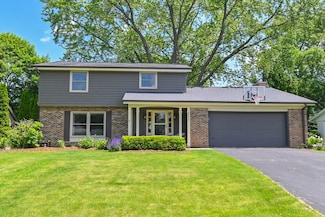 8650 N Pelham Pkwy, Milwaukee, WI 53217