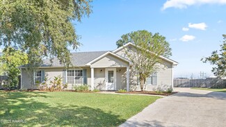 1508 Parkwood Dr, New Iberia, LA 70560