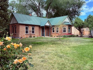 127 Niagara Ave, Paonia, CO 81428