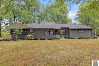 1608 Wiswell Rd, Murray, KY 42071