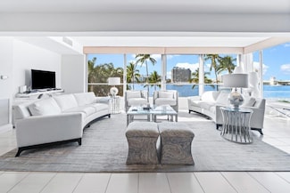 44 Cocoanut Row Unit 120b, Palm Beach, FL 33480