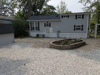 96 Fossil Ridge Rd, Wilmington, IL 60481