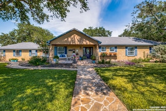 174 County Road 351, Mathis, TX 78368