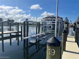 4450 Gulf Shore Blvd N Unit 19, Naples, FL 34103