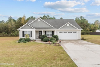 258 Plantation Oaks Dr, New Bern, NC 28560