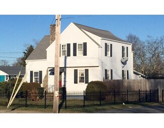 29 Sconticut Neck Rd, Fairhaven, MA 02719