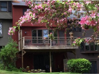 826 Hard Bwb4 Unit 4, Hartford, VT 05059