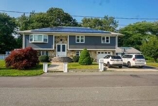 22 Anderson St, Fall River, MA 02721
