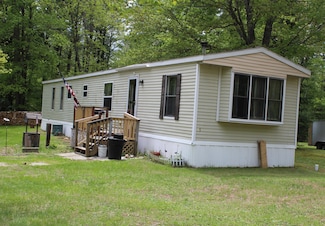 68 Chadwick Way, South China, ME 04358