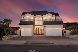 16989 Edgewater Ln, Huntington Beach, CA 92649