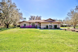 5708 Longbow Dr, Sebring, FL 33876