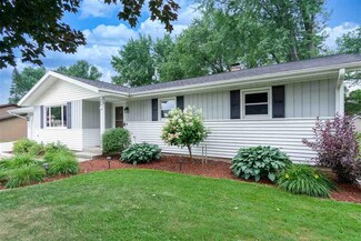 609 Mohawk Cir, Horicon, WI 53032