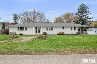 304 7th St, Hampton, IL 61256