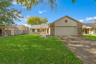 6515 Vanlynn Ln, Houston, TX 77084