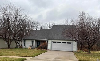 3734 SW Woodglen St, Topeka, KS 66610