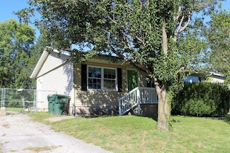 825 Raintree Dr, Madisonville, KY 42431