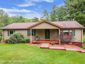 99 Tabor Rd, Berne, NY 12023