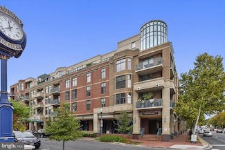 502 W Broad St Unit 511, Falls Church, VA 22046