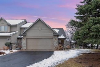 3698 Pond View Point, Saint Paul, MN 55122