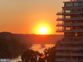 2500 Virginia Ave NW Unit 715, Washington, DC 20037