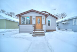 1869 Manz St, Muskegon, MI 49442