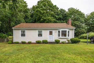 50 Cottage St, Warren, RI 02885