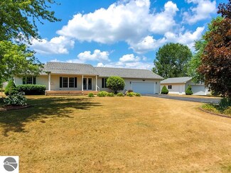 1069 Isabella Vista, Lake Isabella, MI 48893