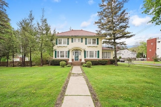 91 Riverside Dr, Binghamton, NY 13905