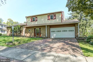 3807 Harness Ln, Camp Hill, PA 17011