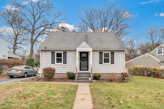 53 S Hawthorne St, Manchester, CT 06040