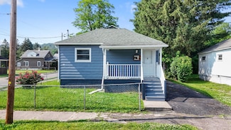 13 Ester St, Johnson City, NY 13790