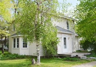 422 Moore St, Chetek, WI 54728