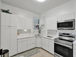 15533 Miami Lakeway N Unit 10119, Miami Lakes, FL 33014