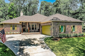 1812 Camellia Dr, Huntsville, TX 77340