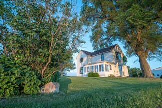 1820 205th St, Creston, IA 50801