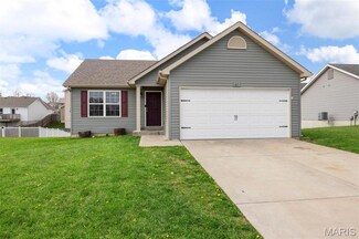 87 Swaying Pine Ln, Winfield, MO 63389