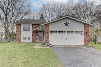 4237 Augusta Dr, Crown Point, IN 46307