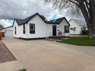 415 W 8th St, Ogallala, NE 69153