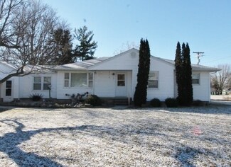 101 E North St, Rossville, IN 46065