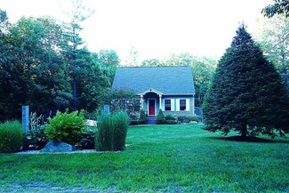 1416 River Rd, Weare, NH 03281