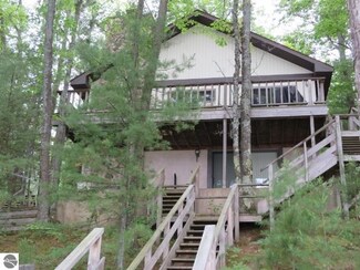 970 W Bear Lake Rd NE, Kalkaska, MI 49646