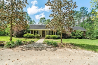 1010 Churchwell Rd, Hattiesburg, MS 39401