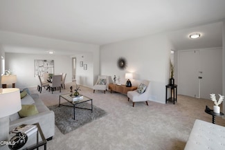 906 S Stanley Ave, Los Angeles, CA 90036