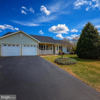 57 Marietta Ln, Falling Waters, WV 25419