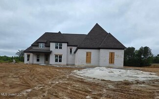 665 N Fogg Rd, Nesbit, MS 38651